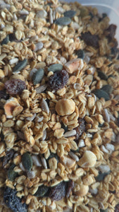 Nutty Hazel Crunch Granola per 100g BBE: Apr25